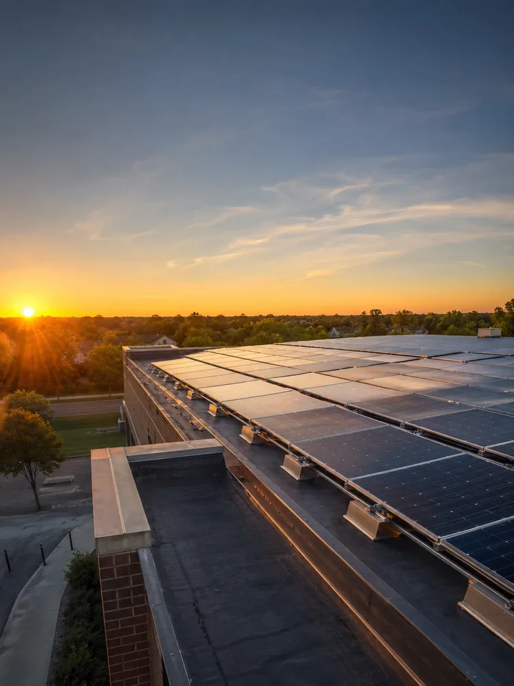 Commercial rooftop solar panels